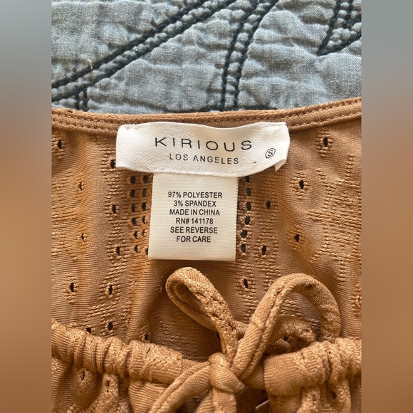 Kirious Los Angelous Laser Lace Crop Top - Picture 6 of 6